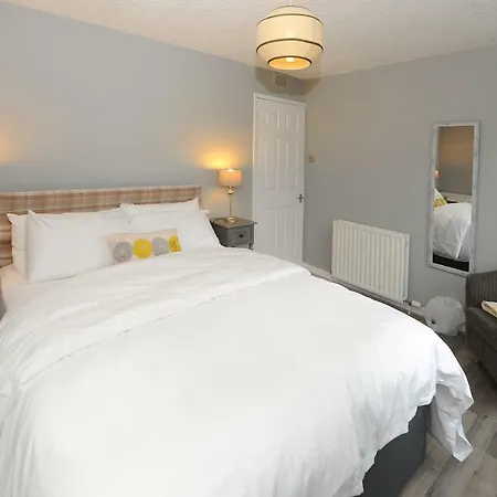 Three Bedroom Spacious House Stirling Exterior photo